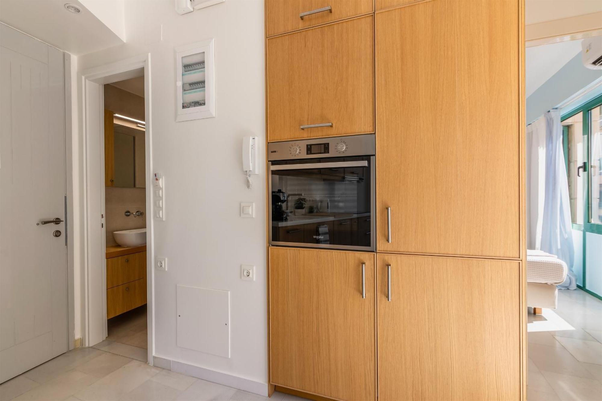 Theseus Zen Luxury - Natural Living Apartment